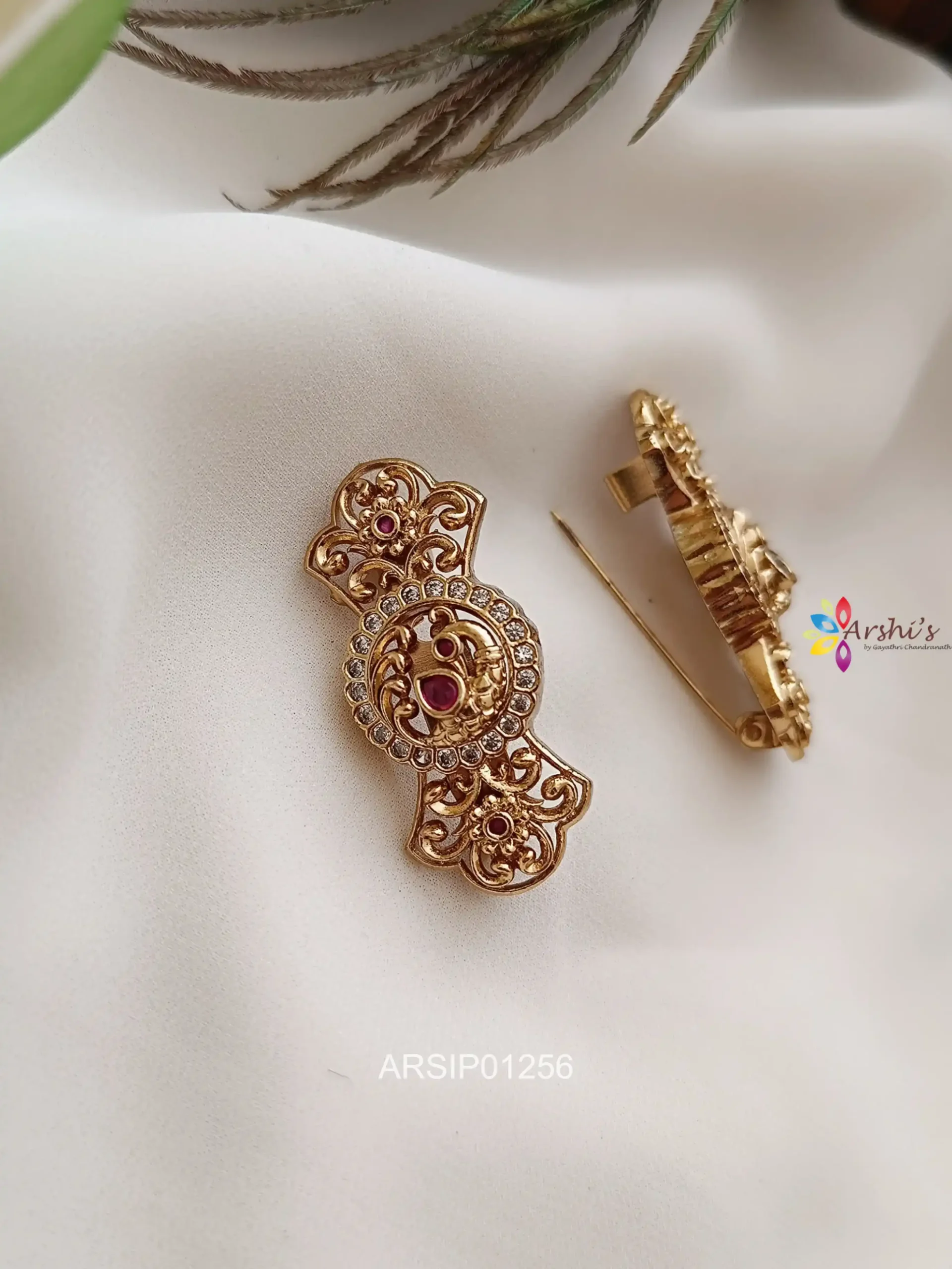 Mrug Brooch/Saree Pin | VAM