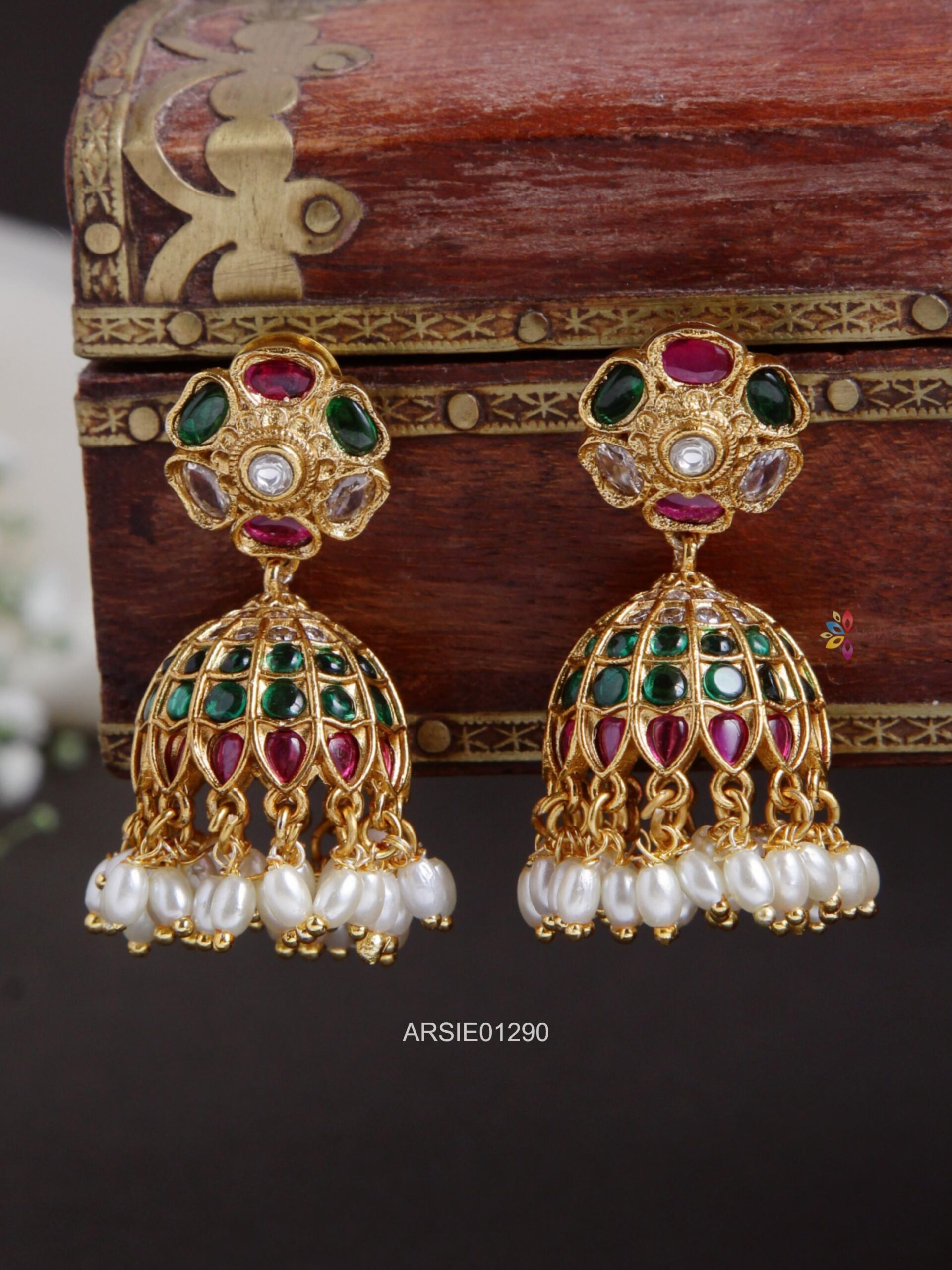 Red and green online stone gold earrings