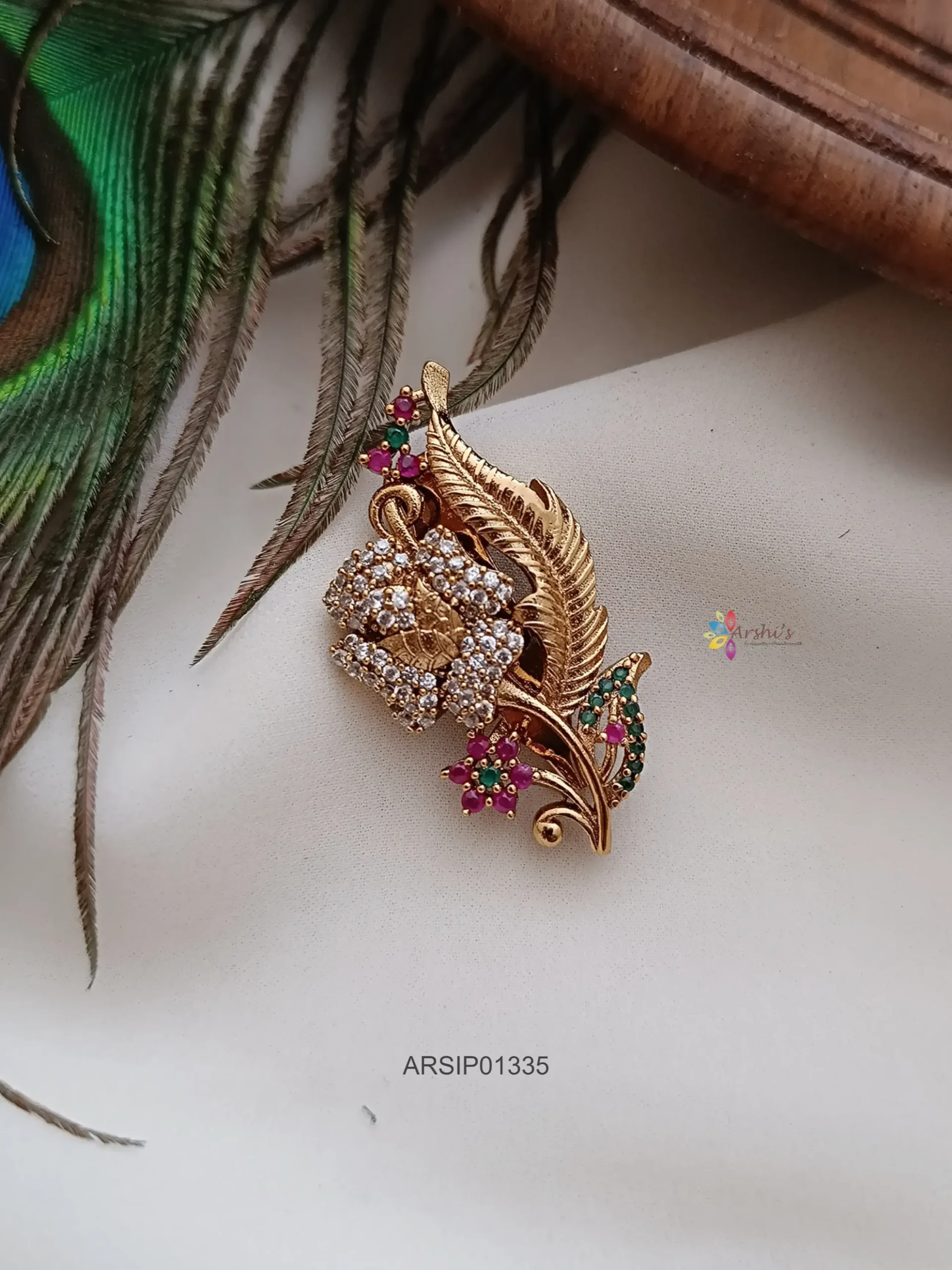 Buy NC PREMIUM JEWELLERY Amazing Design Saree Pin | WOMENS PINS (Peacock  Design-Pack of 1) Online at Best Prices in India - JioMart.