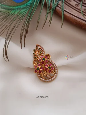 Beautiful Flower Design Saree Pin