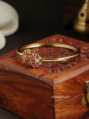 Lotus Design Bracelet Bangle