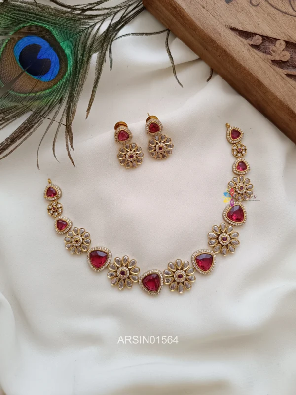 Flower Design Red Stone Necklace