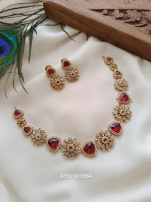 Flower Design Red Stone Necklace