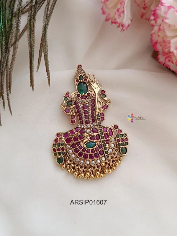 Meenakshi Kemp Pendant