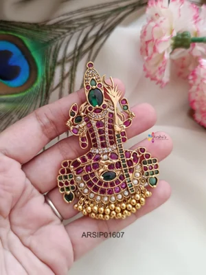 Meenakshi Kemp Pendant