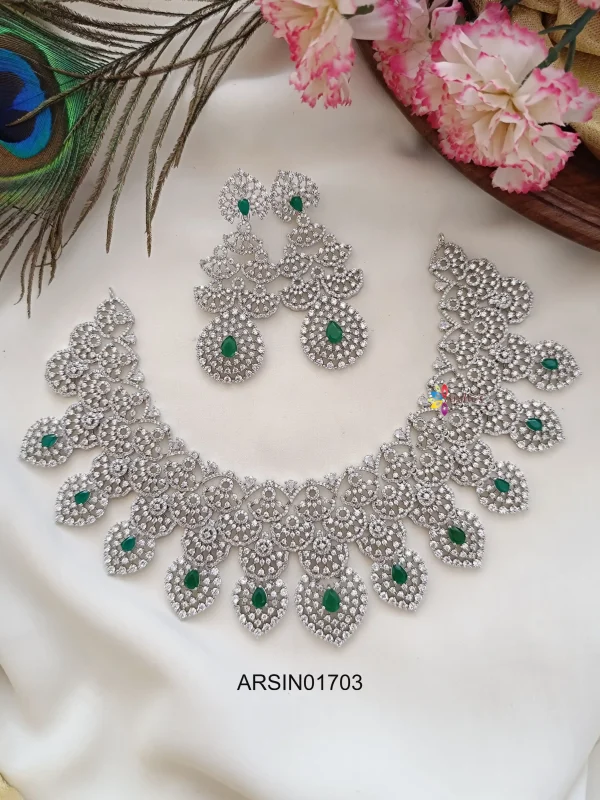 Diamond Alike with Emerald Stone Bridal Neckset