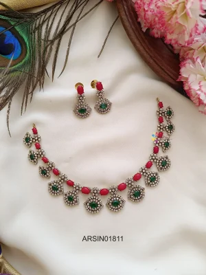 Flower Design Necklace with Corals and Emeralds