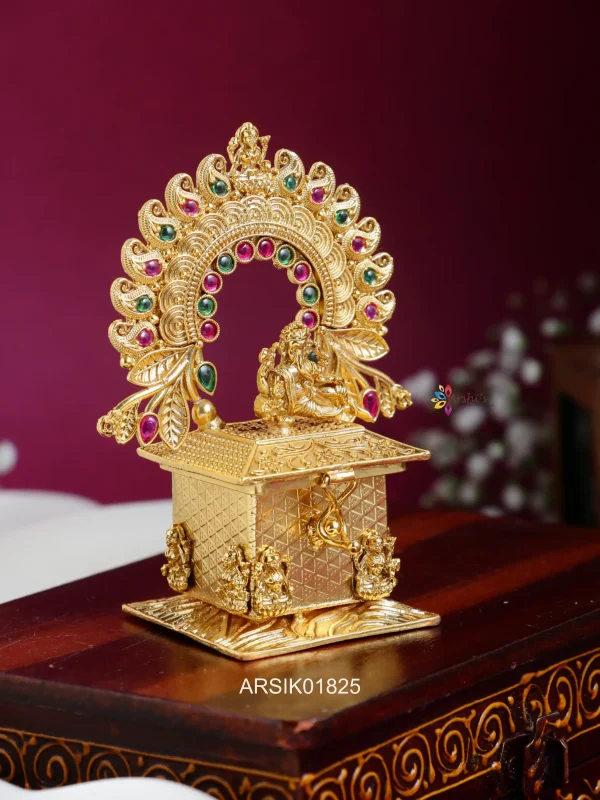 Lord Ganesha Idol Kumkum Box