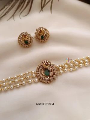 Three Layer Pearl Peacock Green Stone Choker